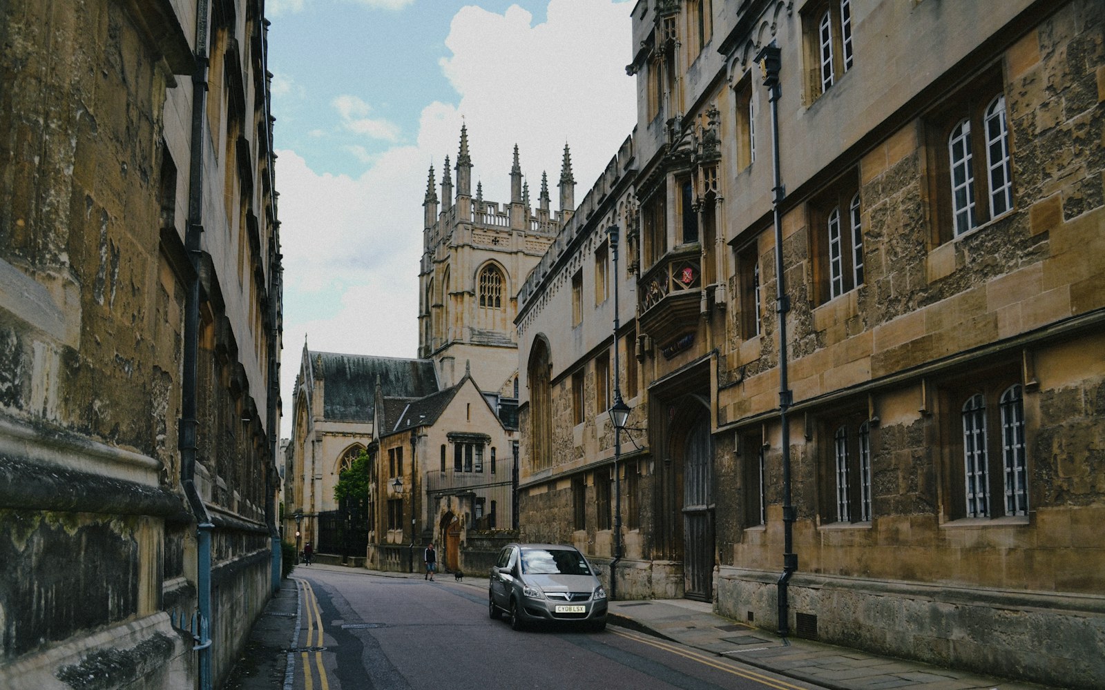 What Happens in Your First Acupuncture Appointment in Oxford?